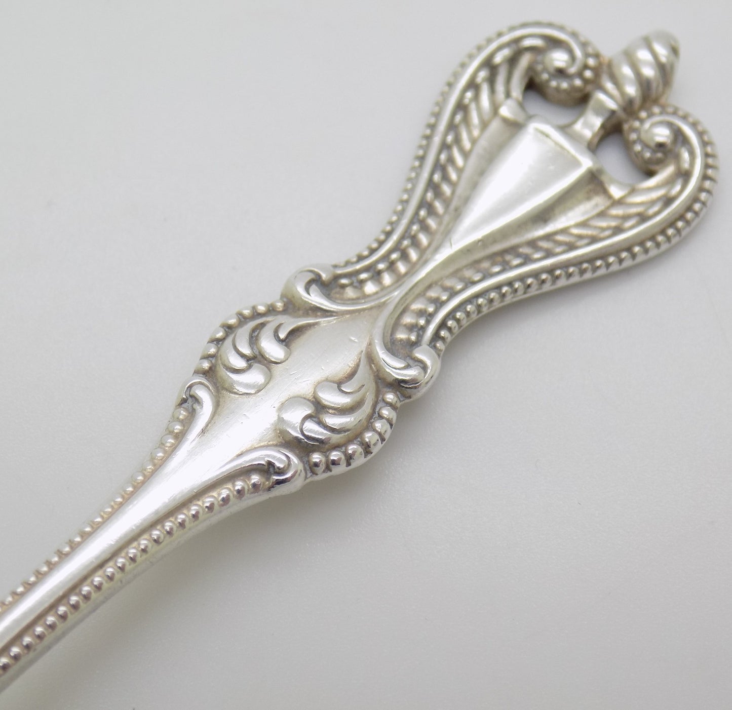 Vintage British Sterling Silver 925 Elegant Spoon Engraved "Lois" Usable