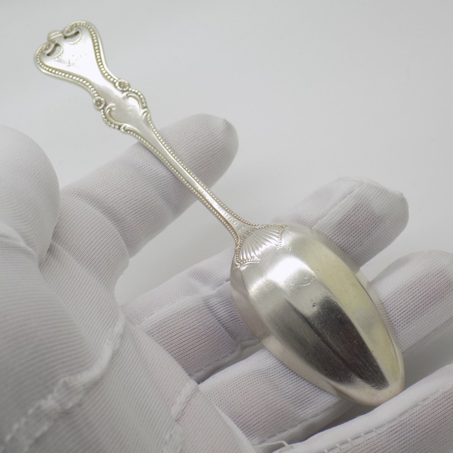 Vintage British Sterling Silver 925 Elegant Spoon Engraved "Lois" Usable