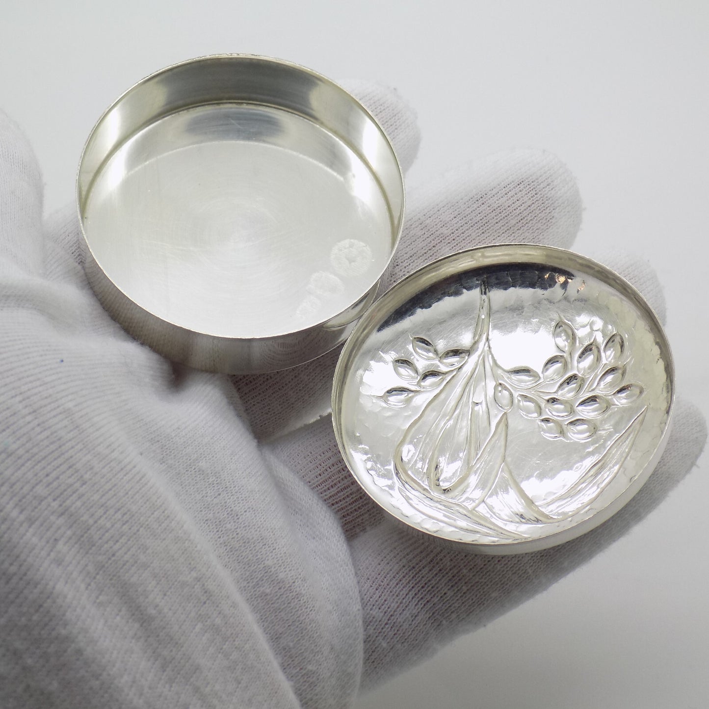 Vintage Italian Handmade Genuine Silver Brandimarte Brand Pill Snuff Trinket Box