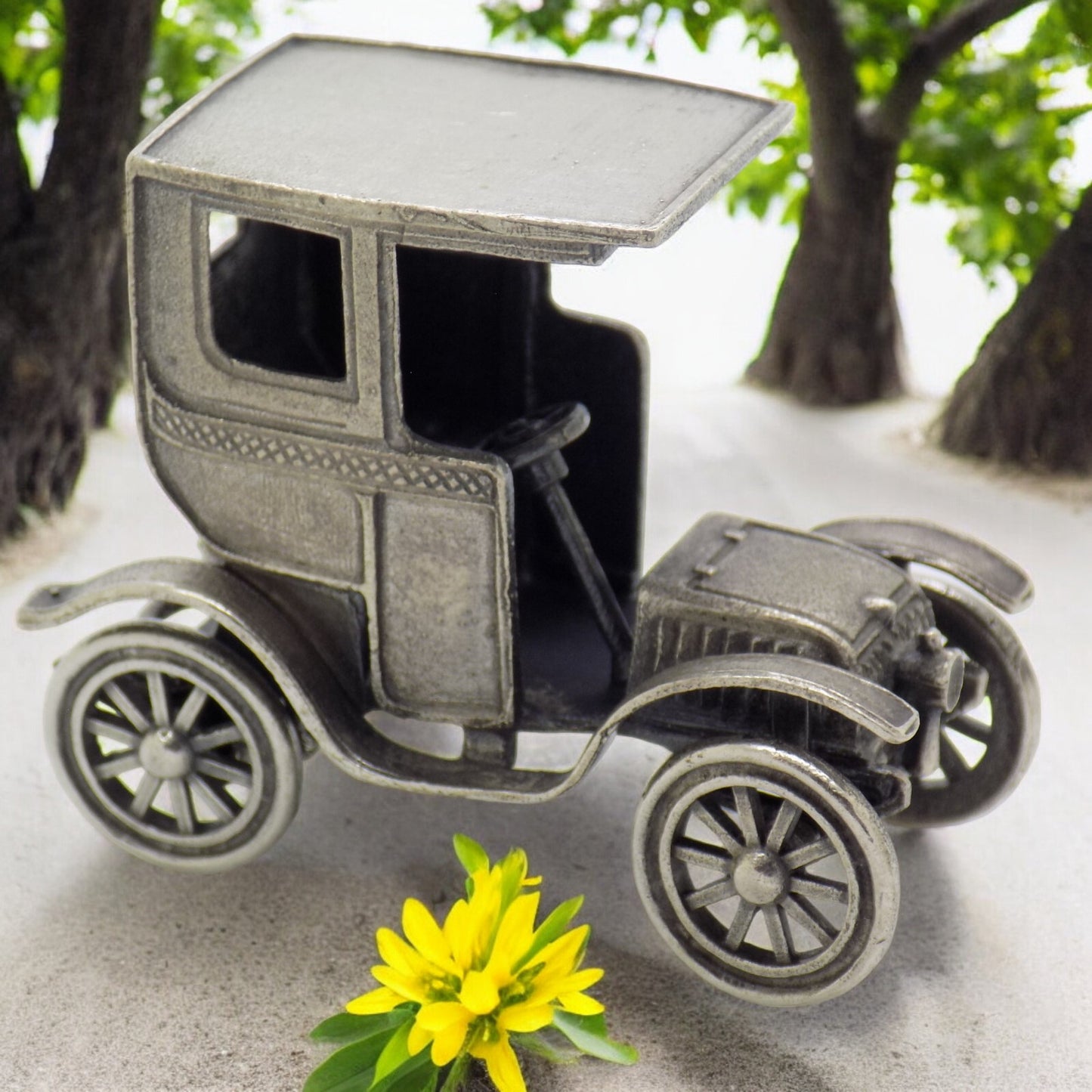 Vintage Italian Handmade Genuine Silver Classic Car UNO-A-ERRE LARGE Figurine