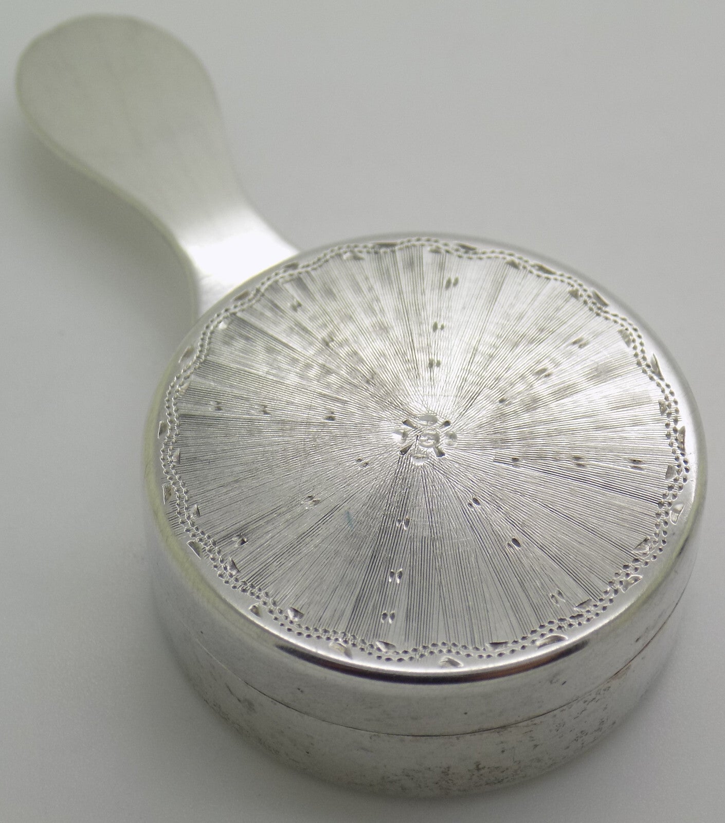 Vintage Italian Handmade Genuine Silver .800 Quirky Pill Snuff Trinket Box