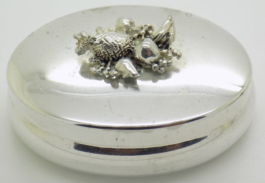 Vintage Italian Handmade Genuine Silver Fruit Decorated Oval Snuff Trinket Box