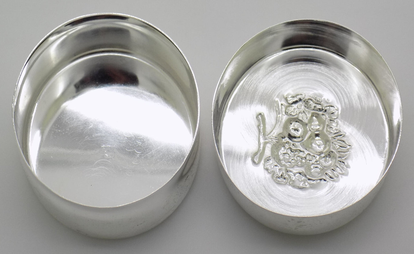 Vintage Italian Silver Oval Trinket Box Padova 1980s 1990s Handcrafted, 34 grams