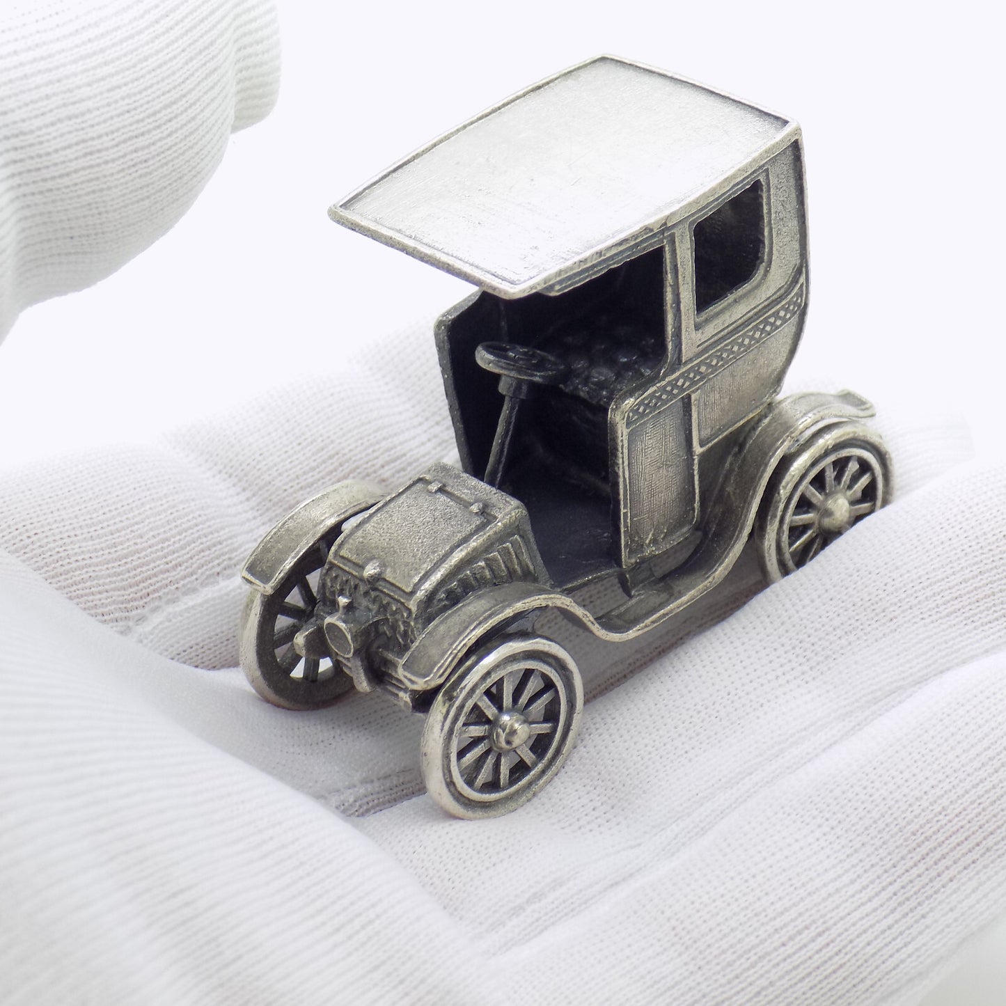 Vintage Italian Handmade Genuine Silver Classic Car UNO-A-ERRE LARGE Figurine