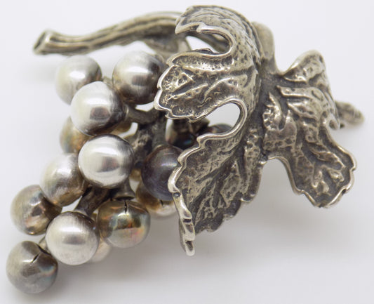 Vintage Italian Handmade Genuine Silver Bunch of Grapes Detailed Figurine
