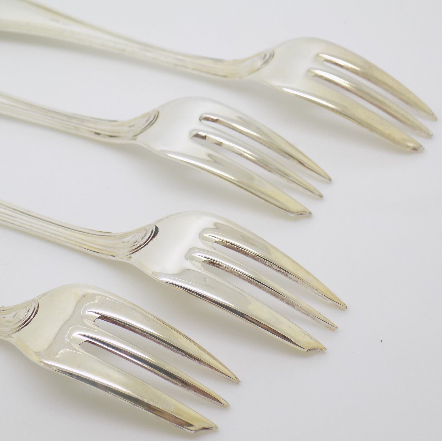 Vintage Italian Handmade Genuine Silver 4 x Dessert / Fromage Cheese Forks