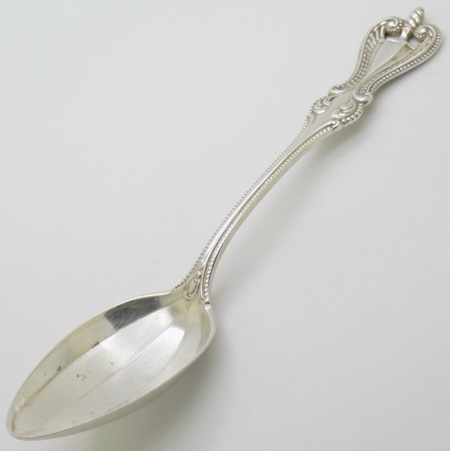 Vintage British Sterling Silver 925 Elegant Spoon Engraved "Lois" Usable