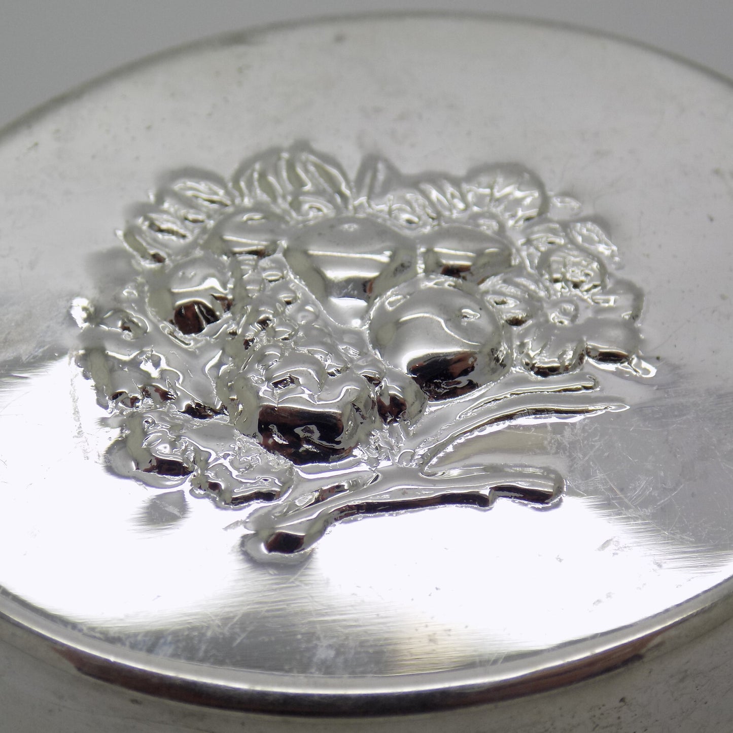 Vintage Italian Silver Oval Trinket Box Padova 1980s 1990s Handcrafted, 34 grams