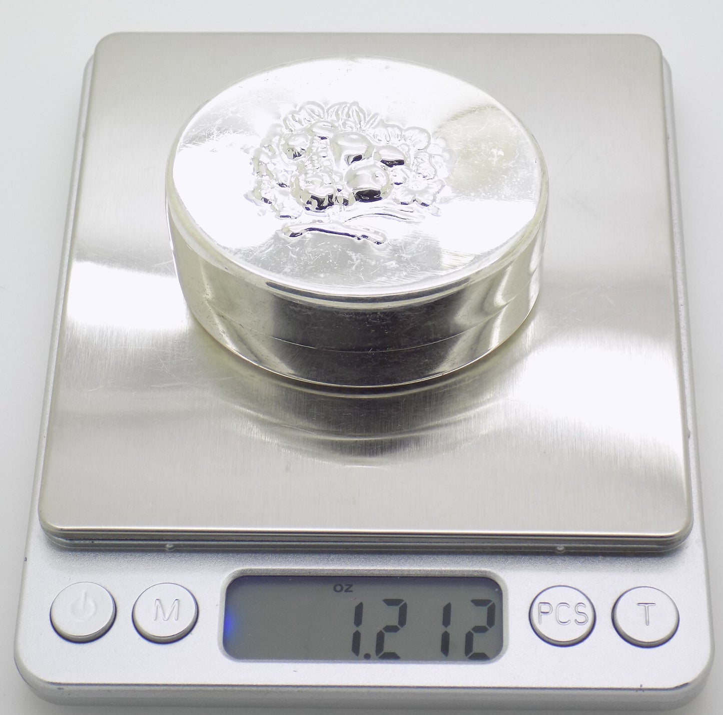 Vintage Italian Silver Oval Trinket Box Padova 1980s 1990s Handcrafted, 34 grams