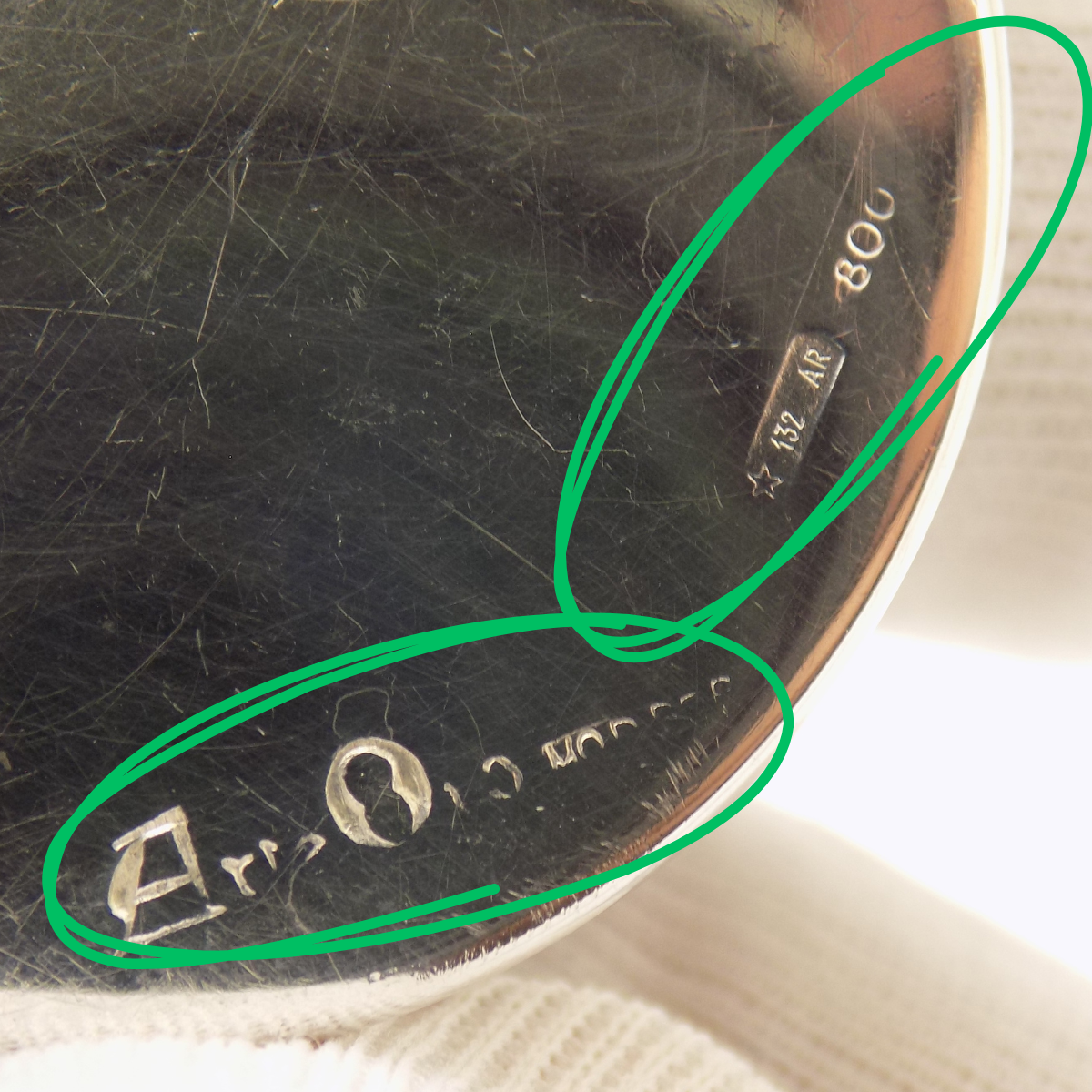 Vintage Italian Handmade Genuine Silver Bunch of Grapes Pill Snuff Trinket Box