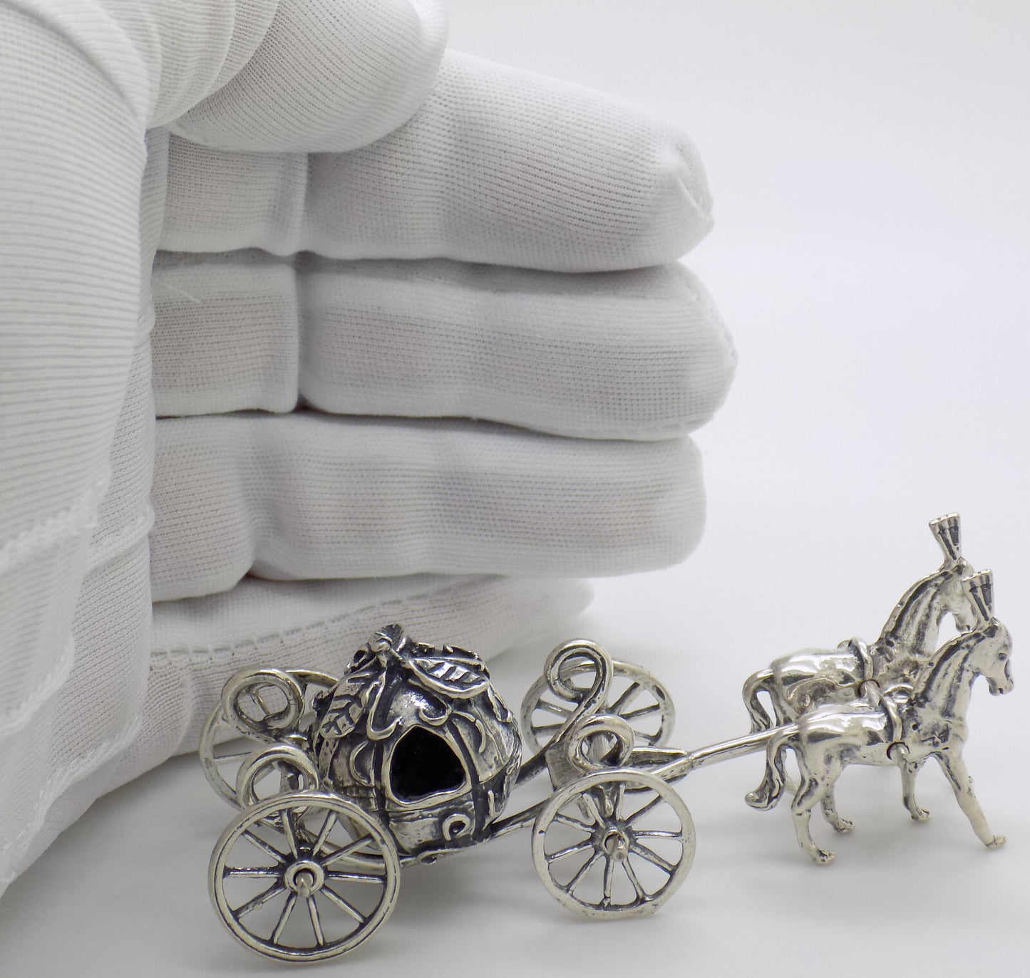 Vintage Italian Handmade Genuine Silver Cinderella Princess Carriage Figurine