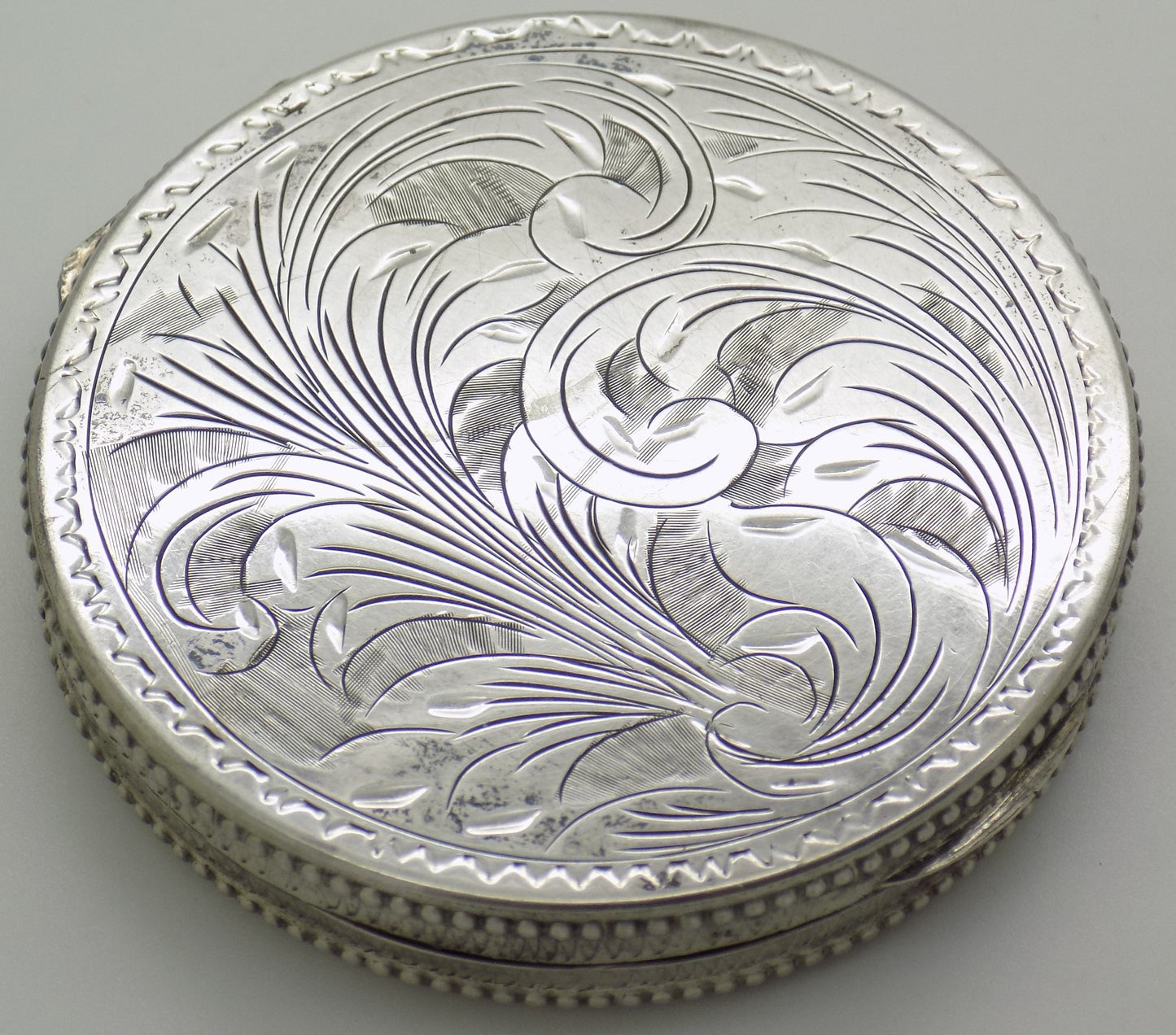 Vintage Italian Handmade 800 Silver Powder Compact Chiseled Handmade Firenze