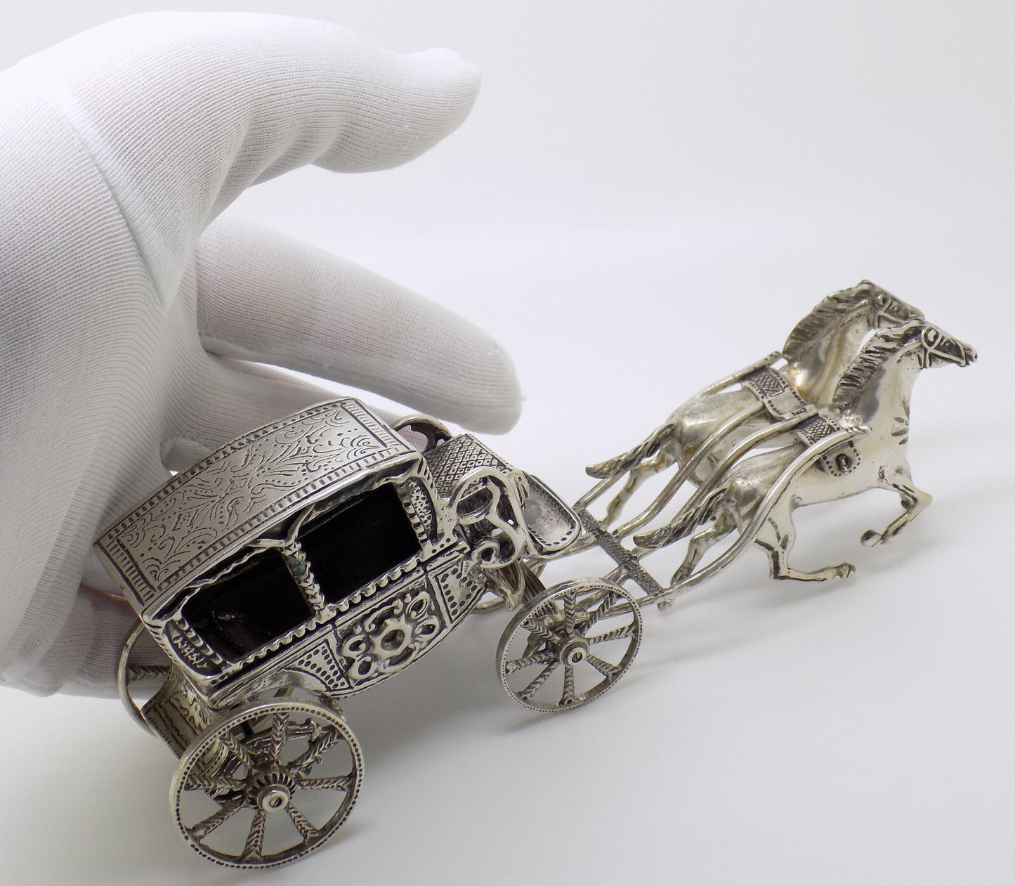 Vintage Italian Handmade Genuine Silver Large Royal Carriage w/t Horses Statue