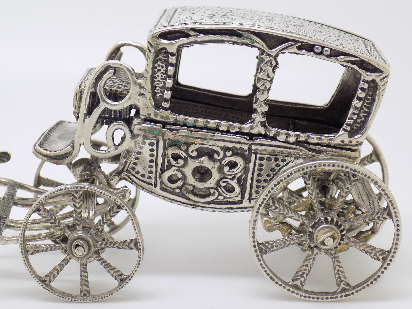 Vintage Italian Handmade Genuine Silver Large Royal Carriage w/t Horses Statue