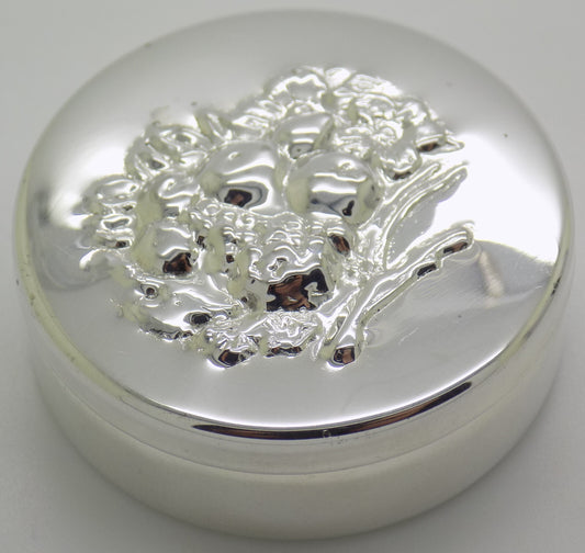 Vintage Italian Handmade Genuine Silver Fruit Decorated Pill Snuff Trinket Box