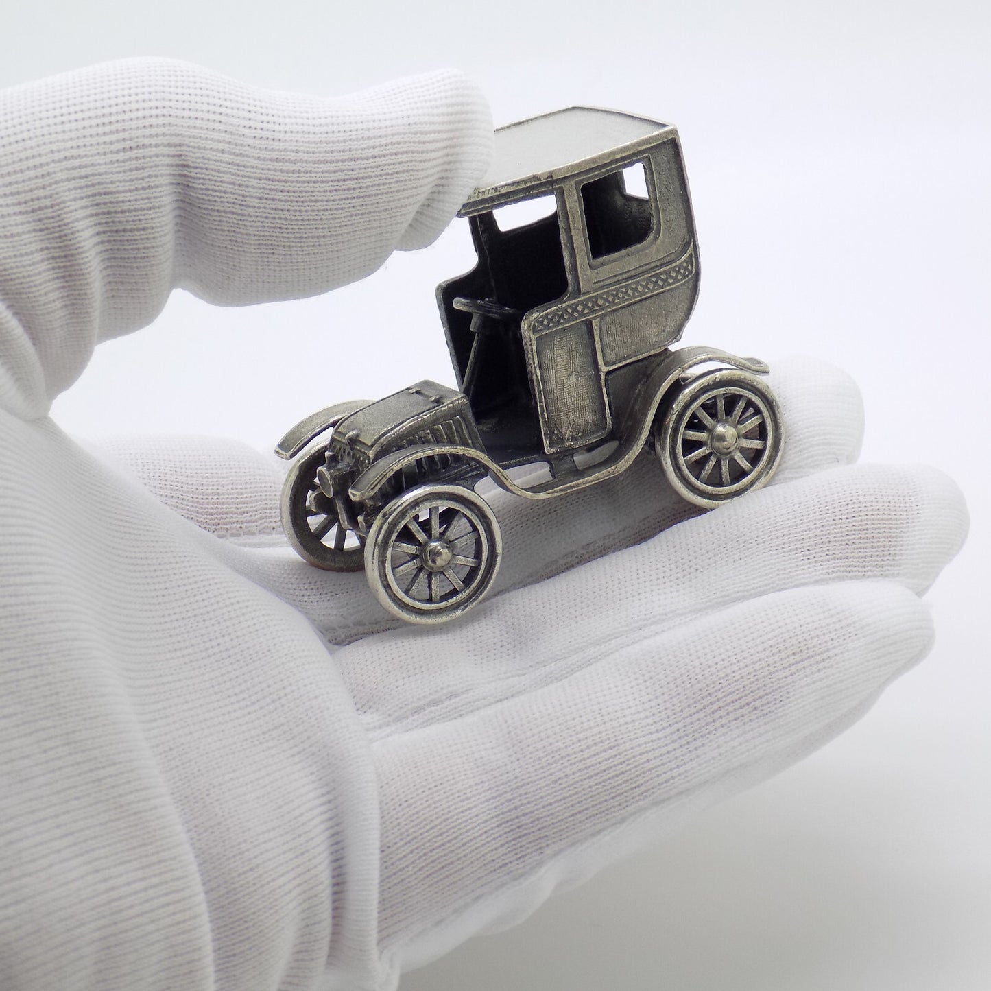 Vintage Italian Handmade Genuine Silver Classic Car UNO-A-ERRE LARGE Figurine