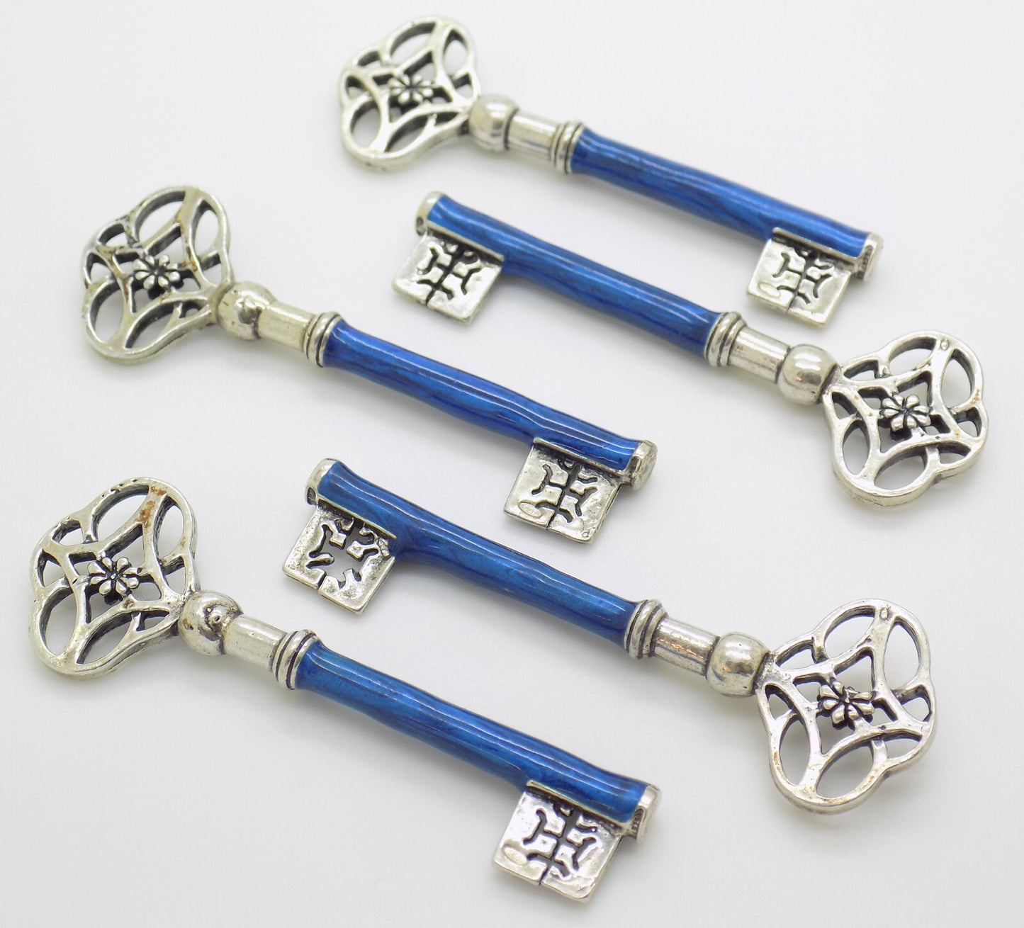 Vintage Italian Handmade Genuine Silver "Loves me, Loves me not" LIFE SIZE Key