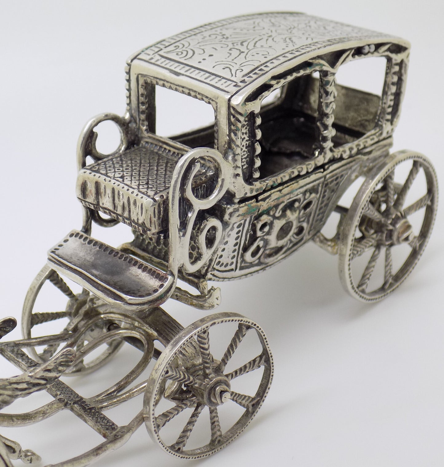 Vintage Italian Handmade Genuine Silver Large Royal Carriage w/t Horses Statue