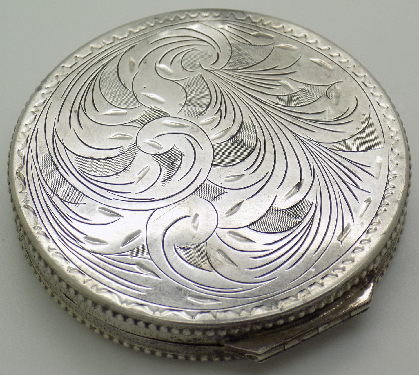 Vintage Italian Handmade 800 Silver Powder Compact Chiseled Handmade Firenze