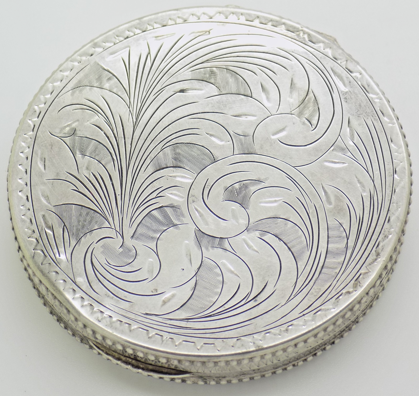 Vintage Italian Handmade 800 Silver Powder Compact Chiseled Handmade Firenze