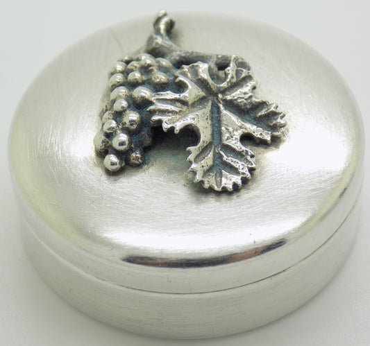 Vintage Italian Handmade Genuine Silver Bunch of Grapes Pill Snuff Trinket Box