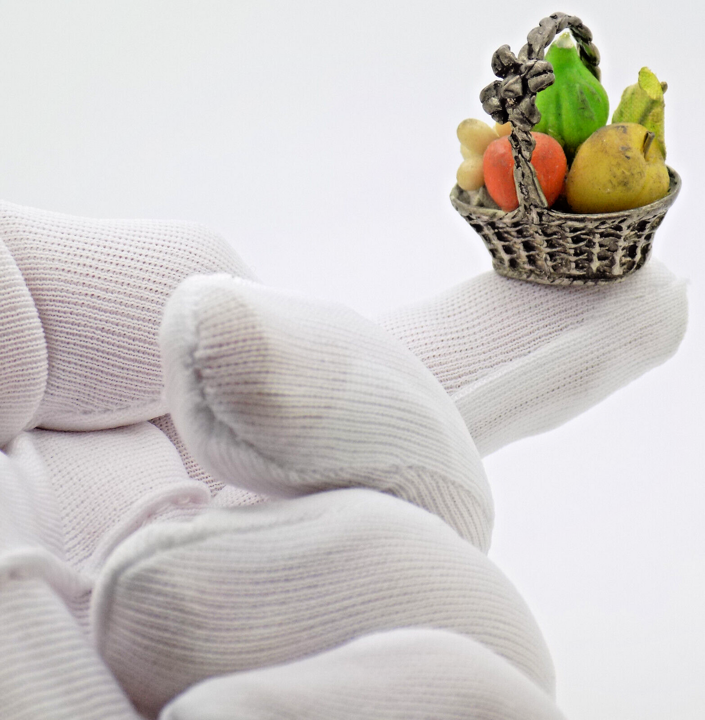 Vintage Italian Silver Dollhouse Fruit Basket Figurine Arezzo 1970s 1980s 14gr